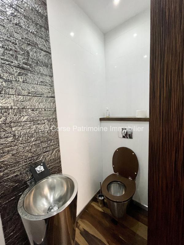 Appartement - 125 m² - 5 pièces