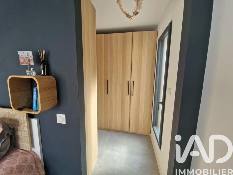 Maison - 230 m² - 9 pièces