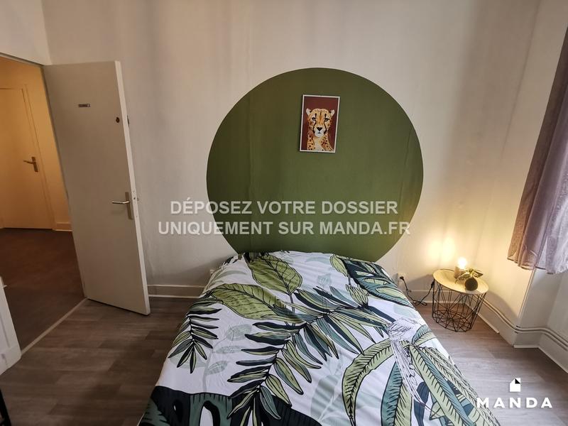 Chambre - 11 m² - 5 pièces