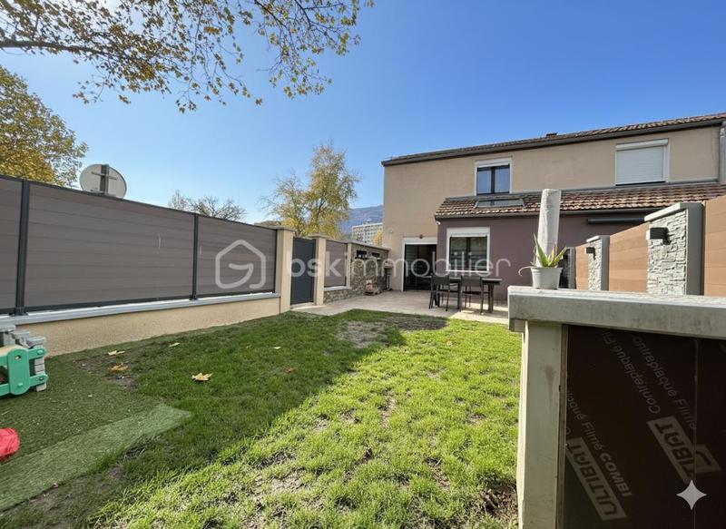 Maison de ville - 82 m² - 4 pièces