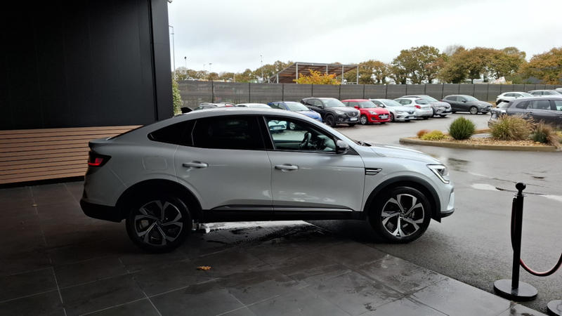 Renault Arkana Techno E-Tech full hybrid 145 -24