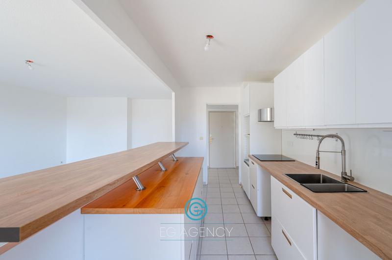 Appartement - 70 m² - 3 pièces