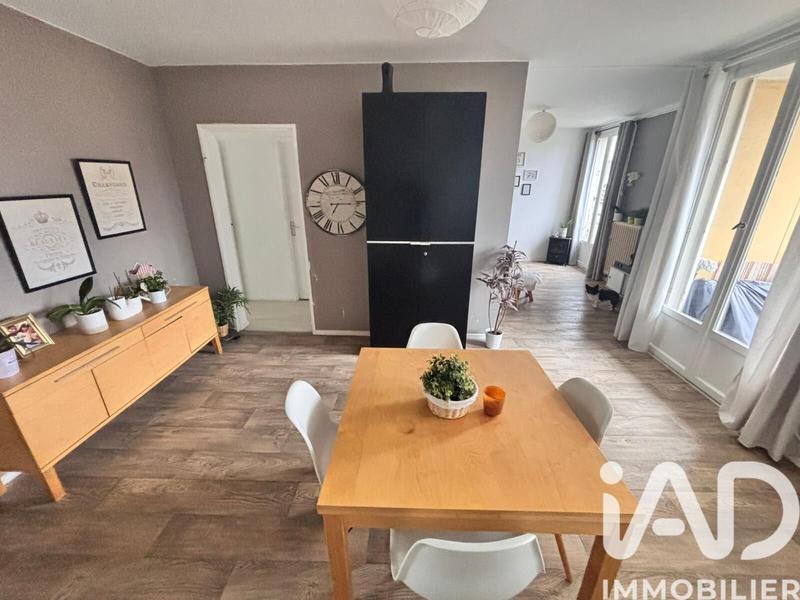 Appartement - 79 m² - 5 pièces