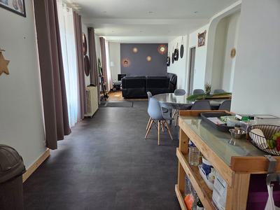 Maison - 121 m² - 6 pièces