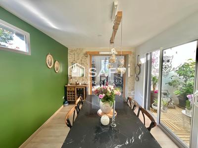 Maison - 107 m² - 5 pièces