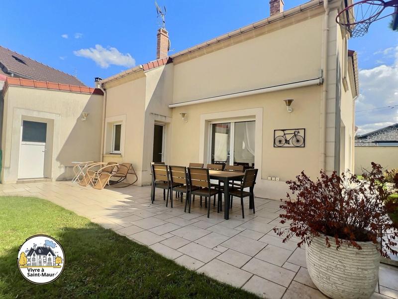 Maison - 158 m² - 7 pièces