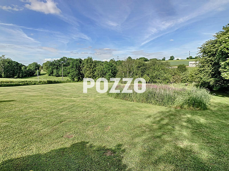 Maison - 230 m² - 8 pièces