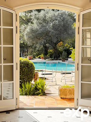 Maison - 195 m² - 8 pièces