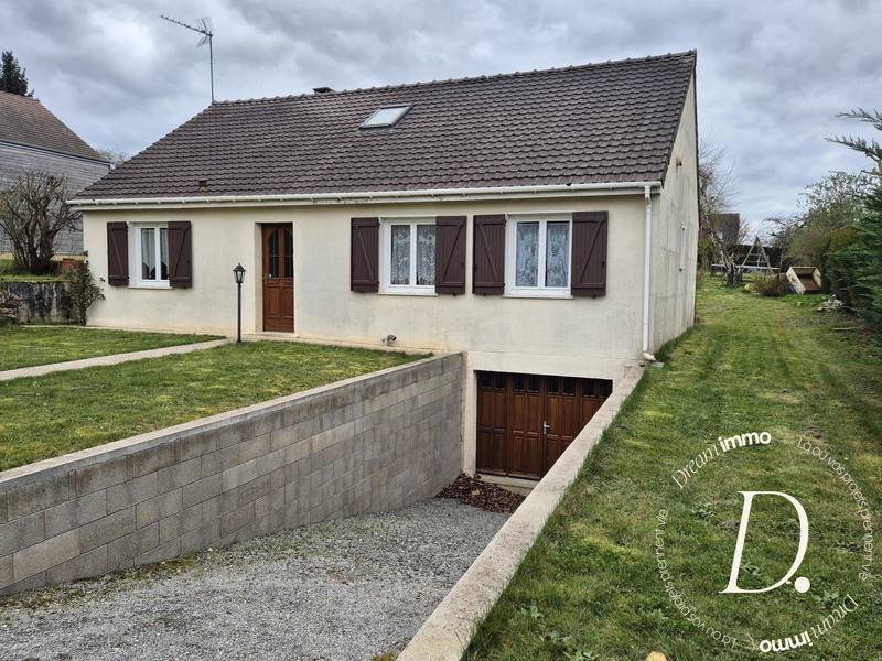 Maison traditionnelle - 109 m² - 6 pièces