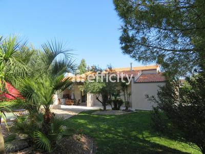 Maison - 212 m² - 7 pièces