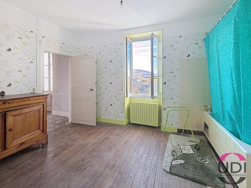 Maison - 138 m² - 6 pièces