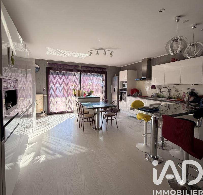 Maison - 116 m² - 4 pièces