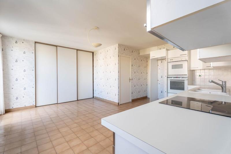 Appartement - 167 m² - 6 pièces