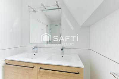 Maison - 261 m² - 6 pièces