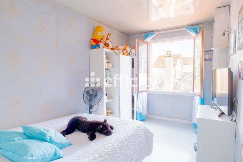 Maison - 205 m² - 7 pièces