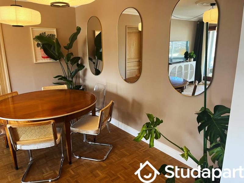 Chambre - 12 m² - 1 pièce