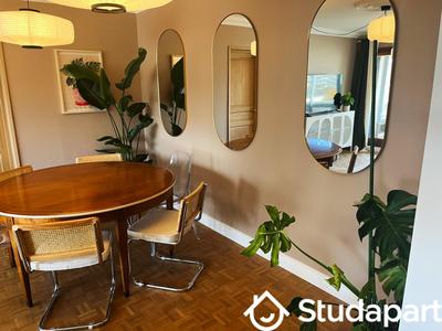 Chambre - 12 m² - 1 pièce