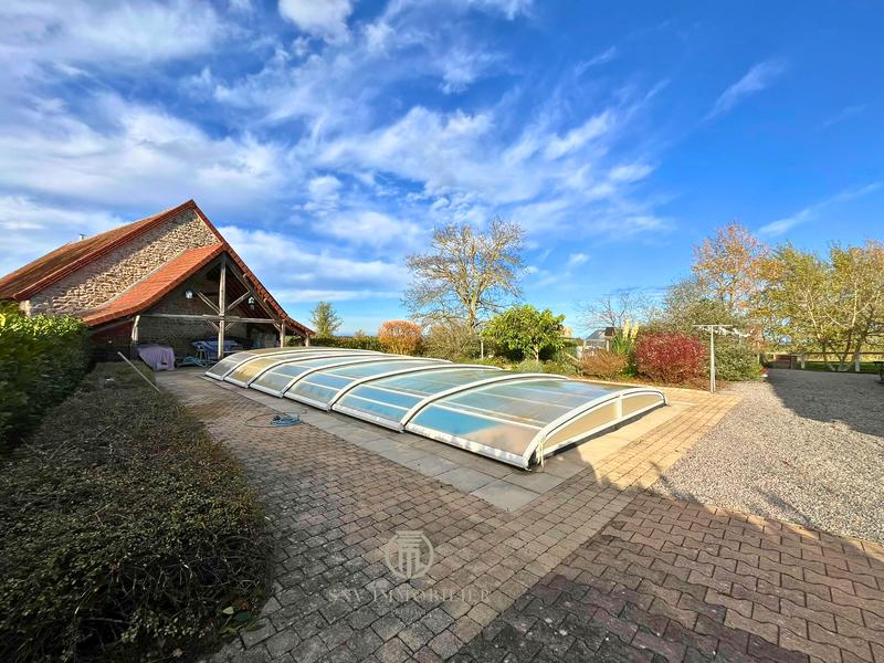 Propriété - 363 m² - 15 pièces