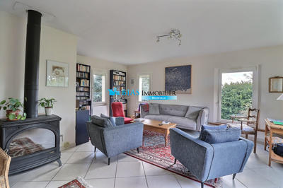 Maison traditionnelle - 141 m² - 5 pièces