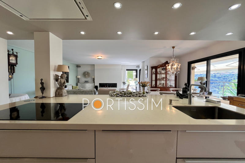 Appartement - 107 m² - 3 pièces