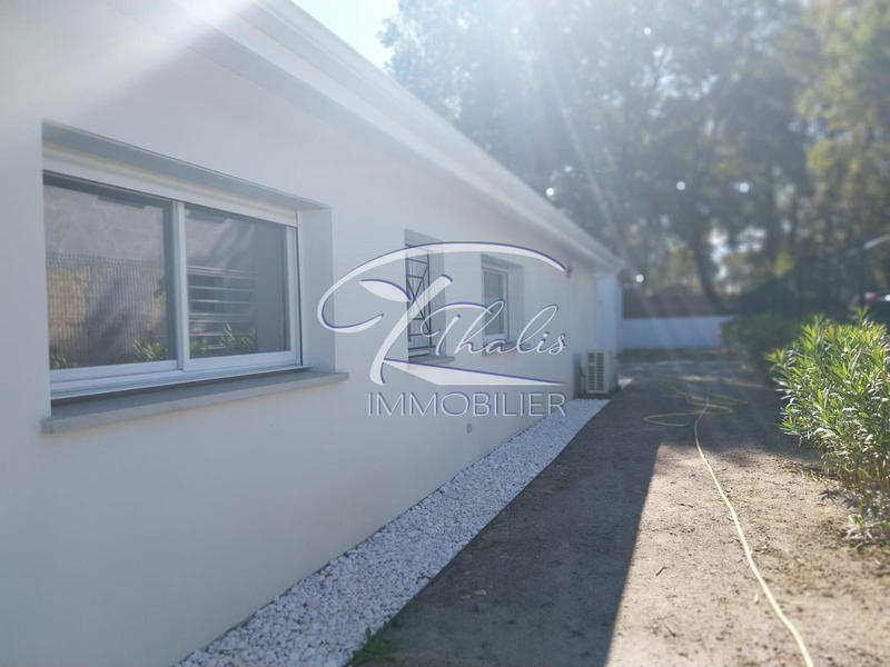 Maison contemporaine - 140 m² - 4 pièces