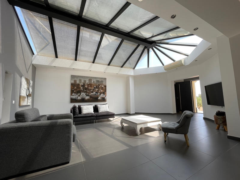 Villa - 220 m² - 9 pièces