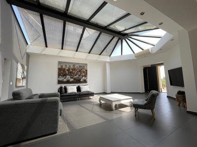 Villa - 220 m² - 9 pièces