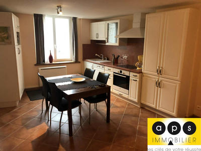 Immeuble - 90 m² - 4 pièces