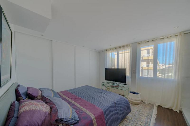 Appartement - 84 m² - 5 pièces