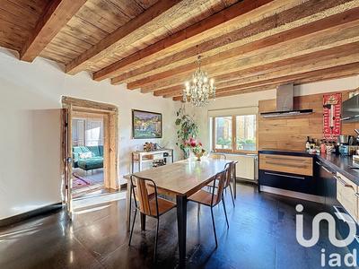 Maison - 221 m² - 10 pièces