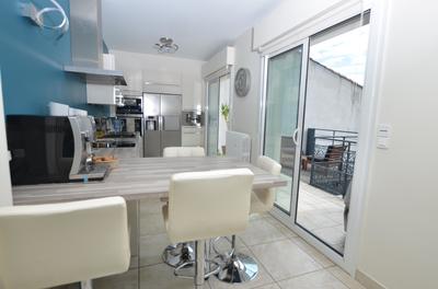 Appartement - 93 m² - 4 pièces