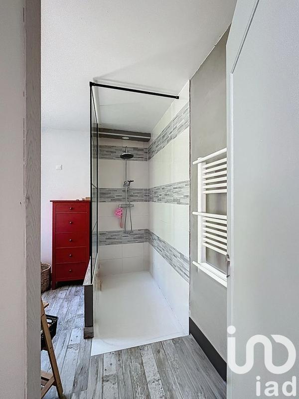 Maison - 216 m² - 7 pièces