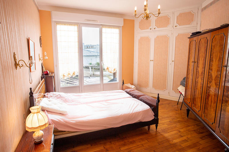 Immeuble - 70 m² - 7 pièces