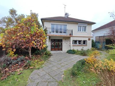 Maison - 106 m² - 6 pièces