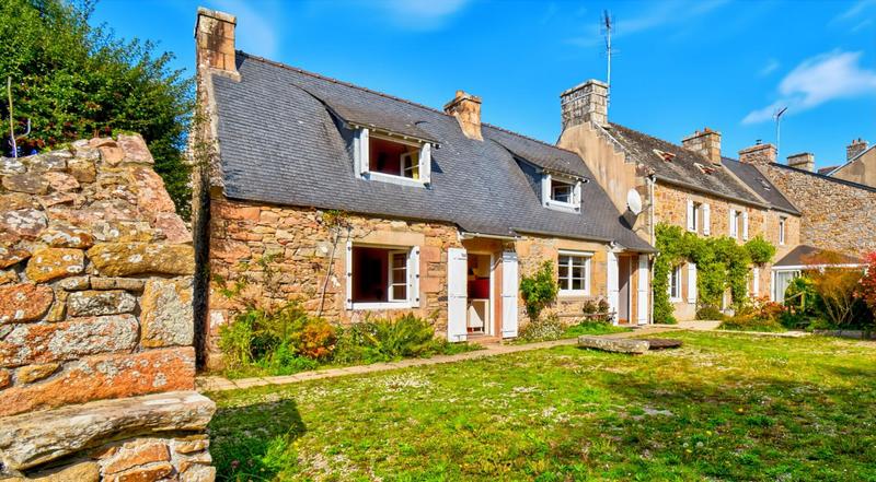 Maison - 180 m² - 8 pièces