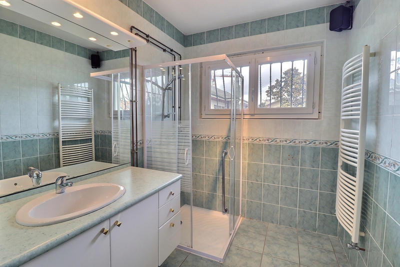 Maison - 93 m² - 4 pièces