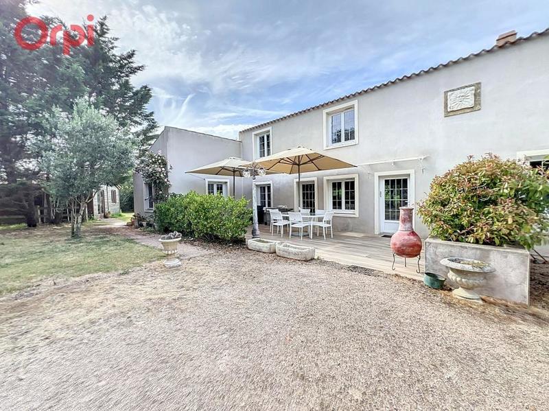 Maison - 297 m² - 6 pièces