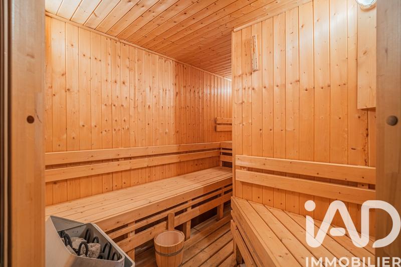 Appartement - 93 m² - 4 pièces