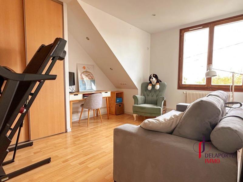 Maison - 93 m² - 6 pièces