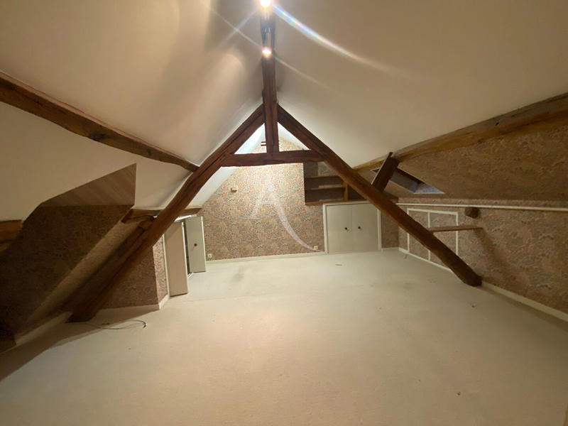 Maison - 177 m² - 6 pièces