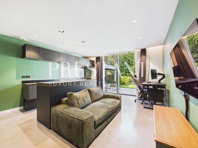 Maison - 265 m² - 9 pièces