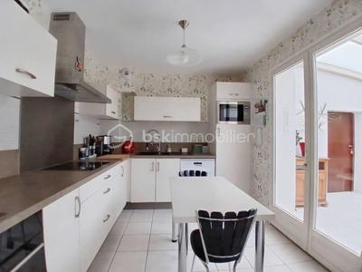 Maison de ville - 100 m² - 6 pièces