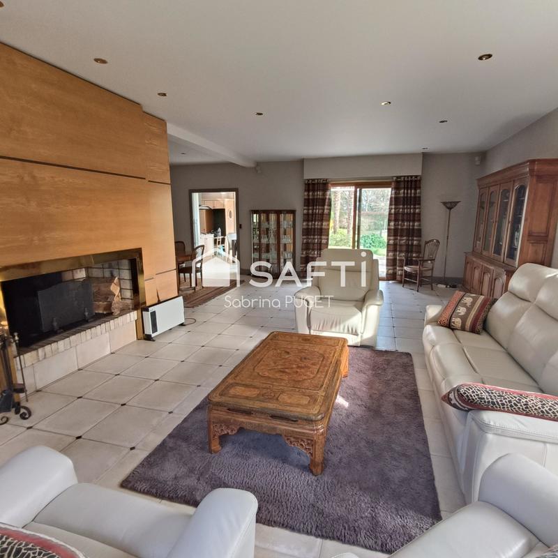 Villa - 360 m² - 12 pièces