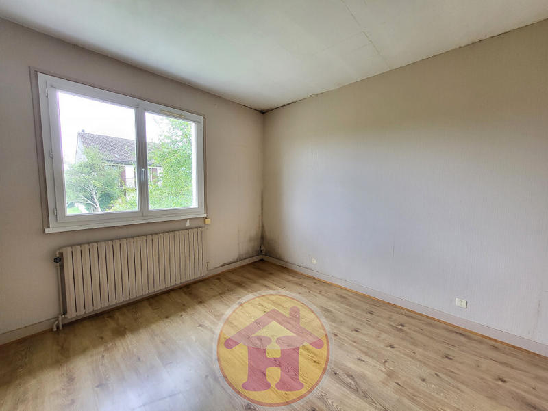 Maison - 98 m² - 5 pièces