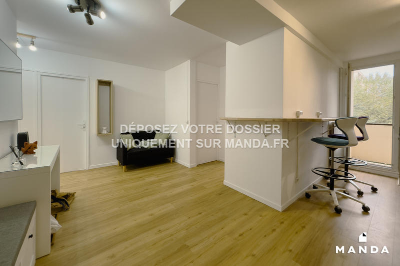 Chambre - 13 m² - 6 pièces