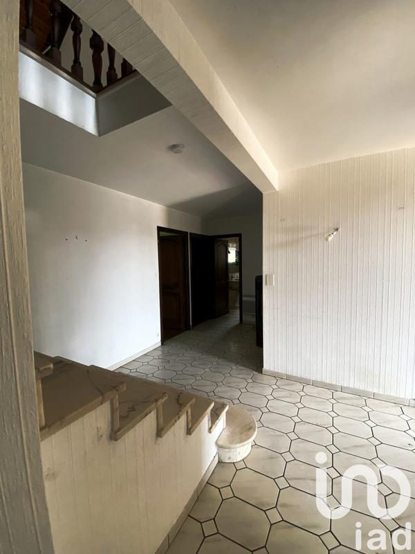 Maison - 216 m² - 7 pièces