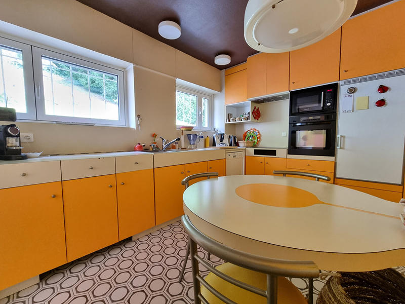 Maison - 143 m² - 6 pièces