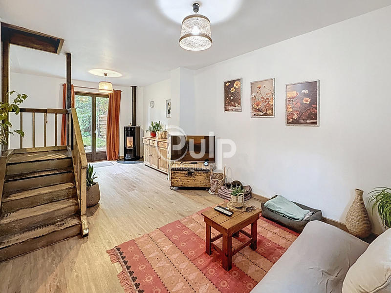 Maison - 91 m² - 7 pièces