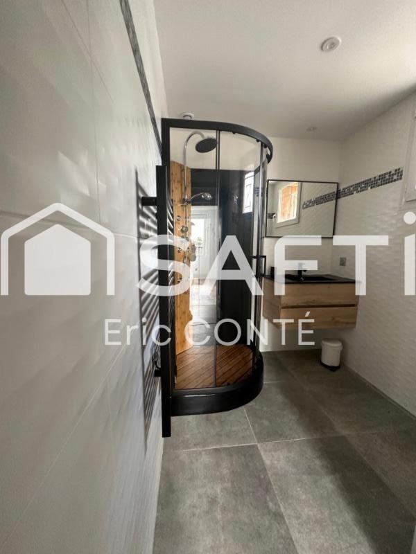 Maison - 158 m² - 8 pièces