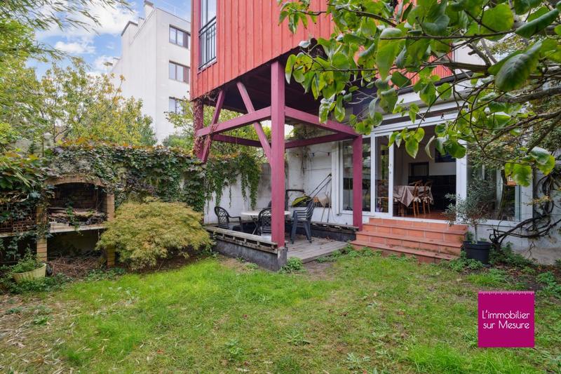 Maison - 210 m² - 6 pièces